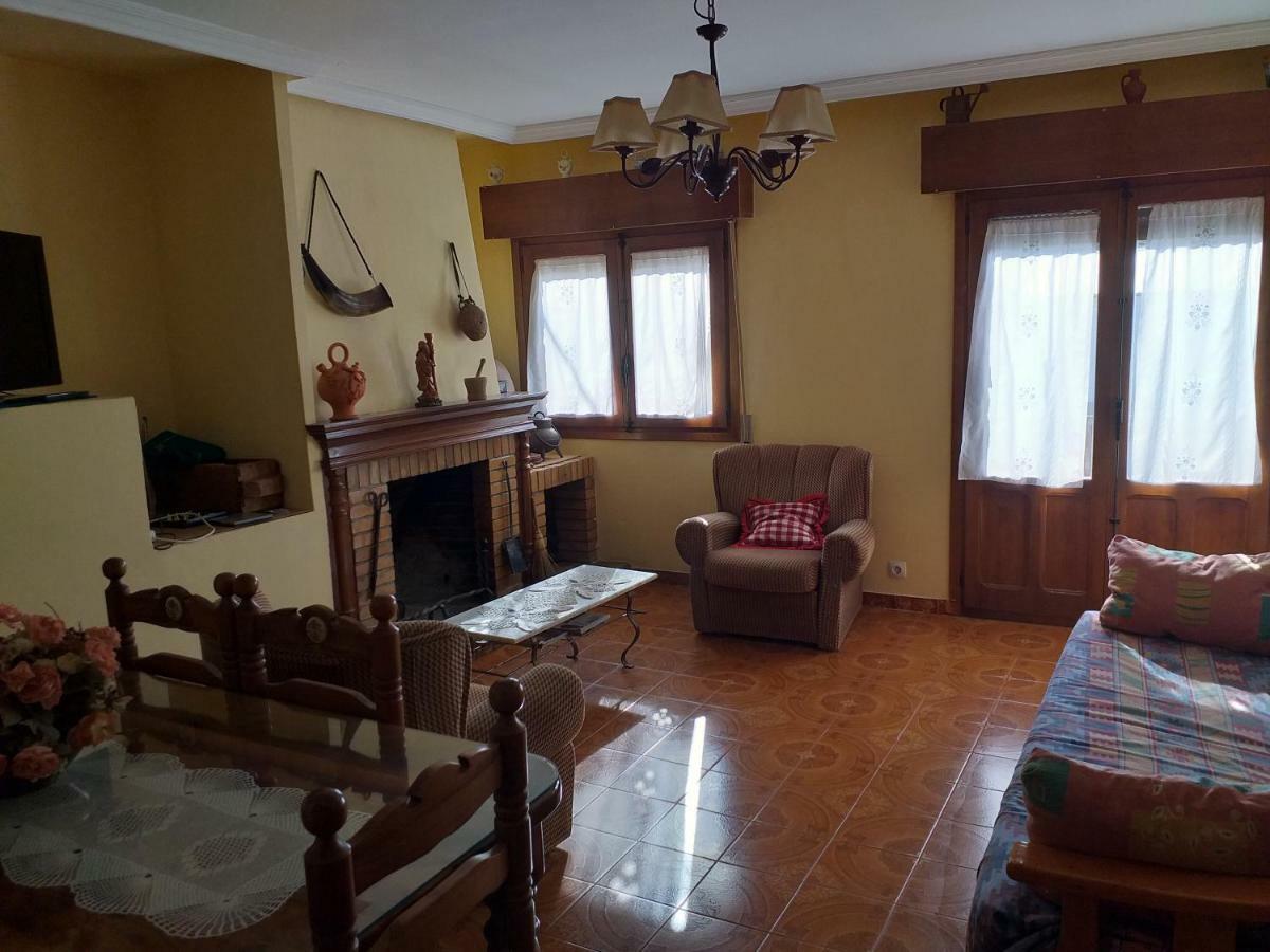 Alojamientos Albasoraya La Calzada de Béjar エクステリア 写真